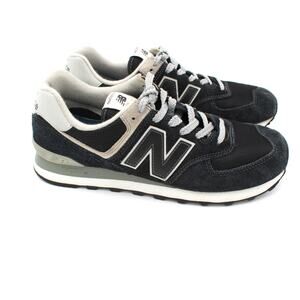 New Balance 574 Sneakers Mens 8 Black Gray Suede Retro Casual Classic